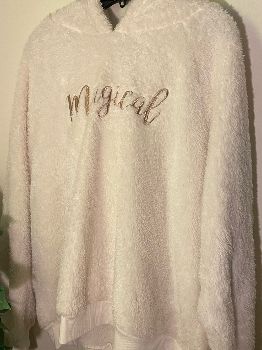Secret Treasures white unicorn hoodie with gold 'Magical' text, size 2X. Polyest